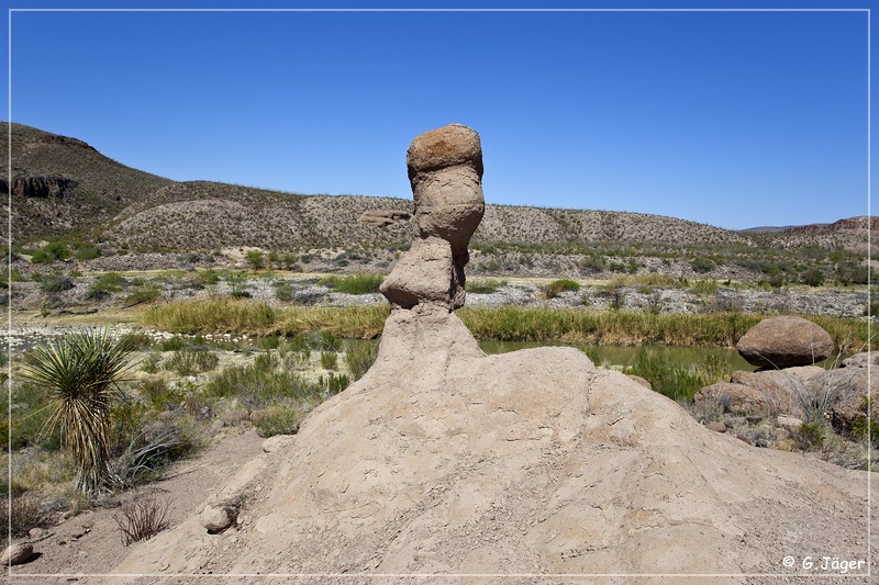 balanced_rock_trail_08.jpg