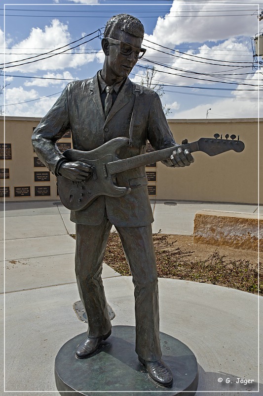 buddy_holly_center_04.jpg