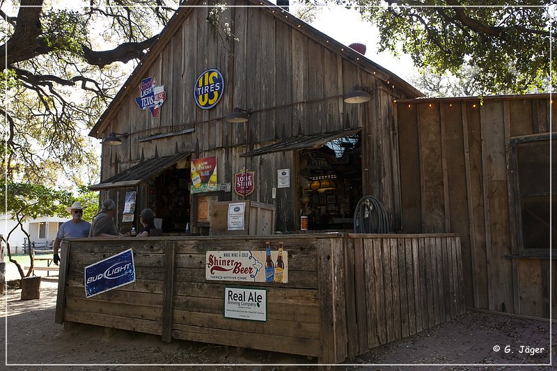 luckenbach_04.jpg