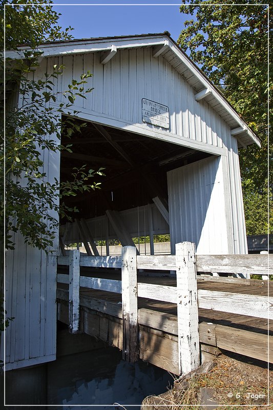 crawfordsville_covered_bridge_05.jpg