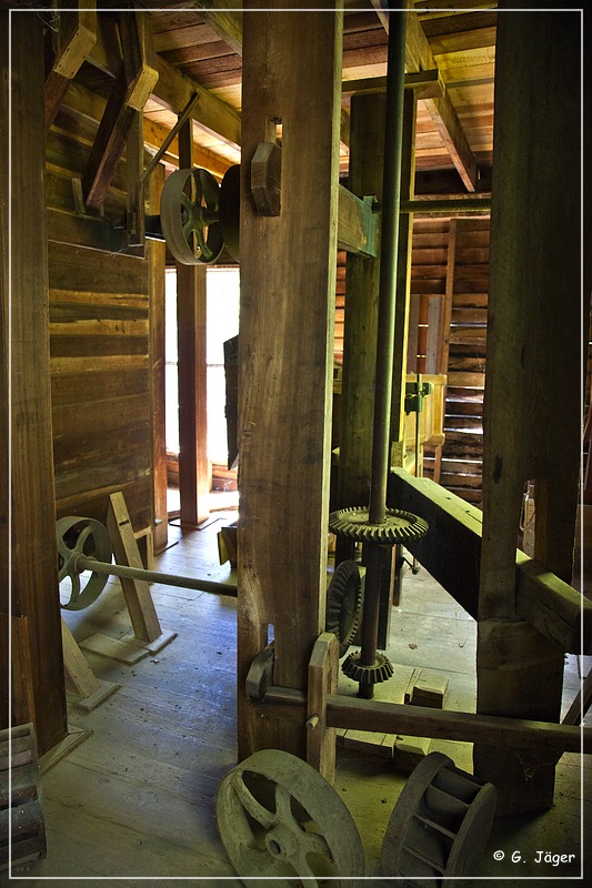 mingus_mill_07.jpg