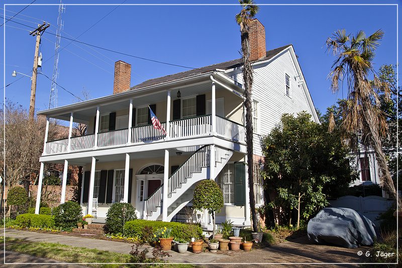 natchez_griffith_mccomas_house_01.jpg