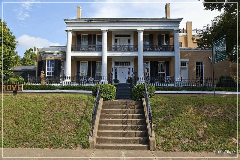 cedar_grove_mansion_01.jpg