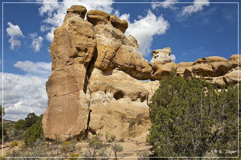 petroglyph_arch_06.jpg