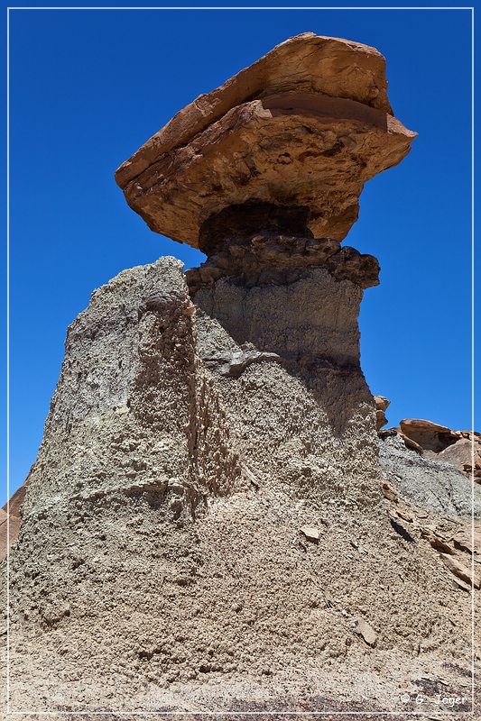 newcomb_badlands_02b.jpg