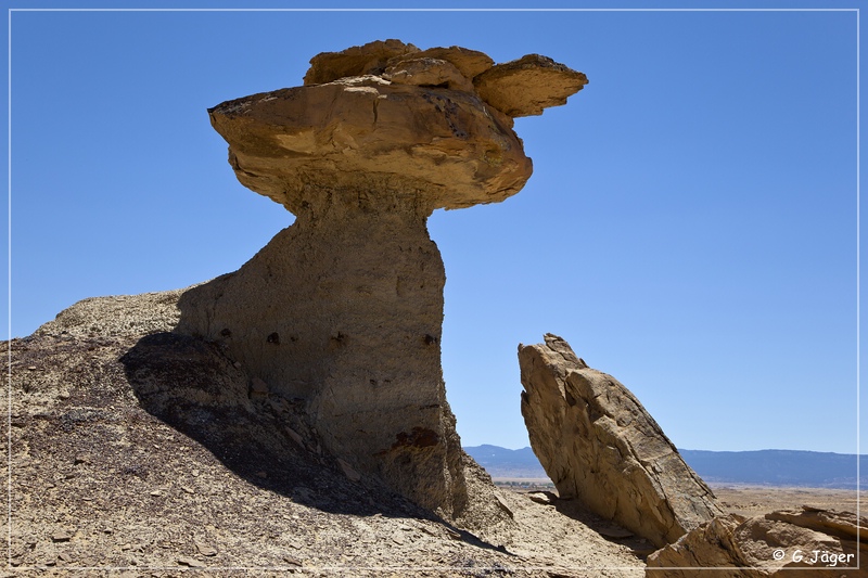 newcomb_badlands_19.jpg