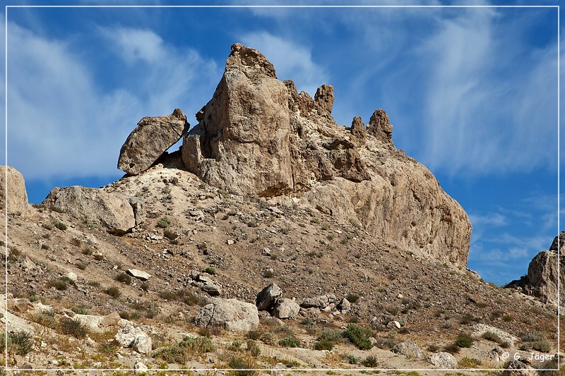 trona_pinnacles_09.jpg