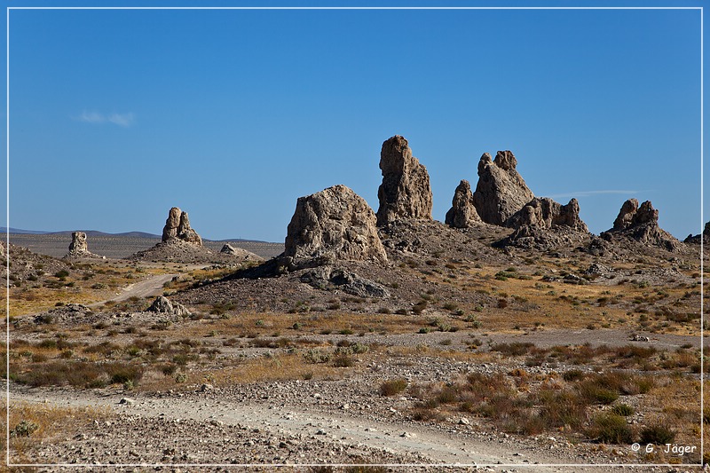 trona_pinnacles_31.jpg