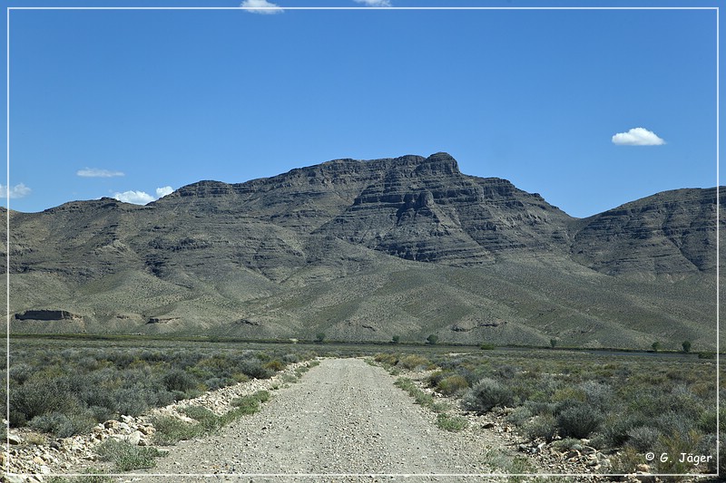 logan_canyon_road_01.jpg