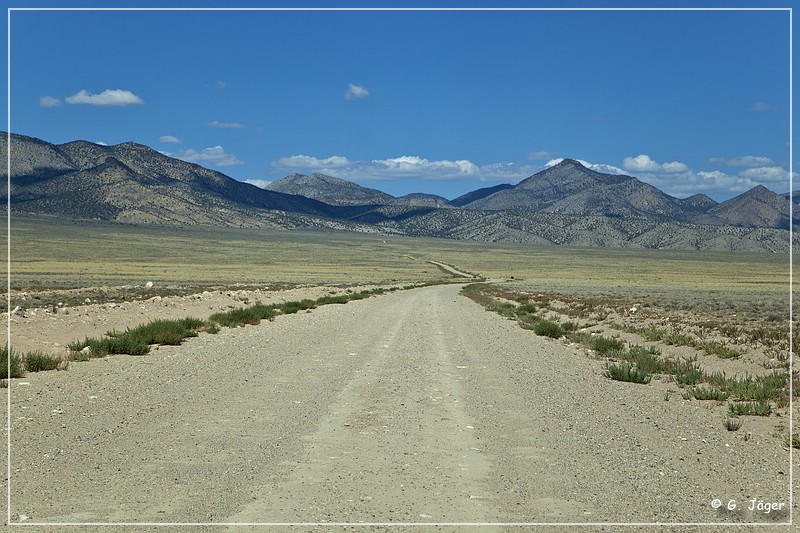 toiyabe_basecamp_road_01.jpg