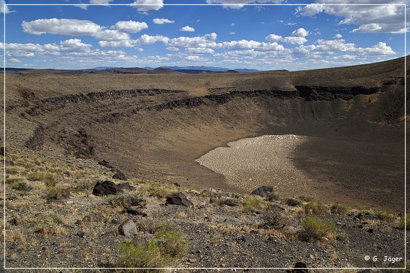 lunar_crater_nv_13.jpg