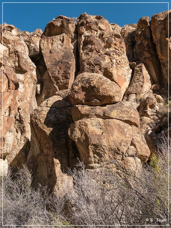 valley_of_faces_010.jpg