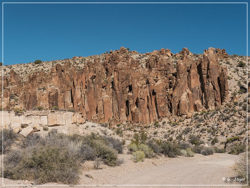 valley_of_faces_058.jpg